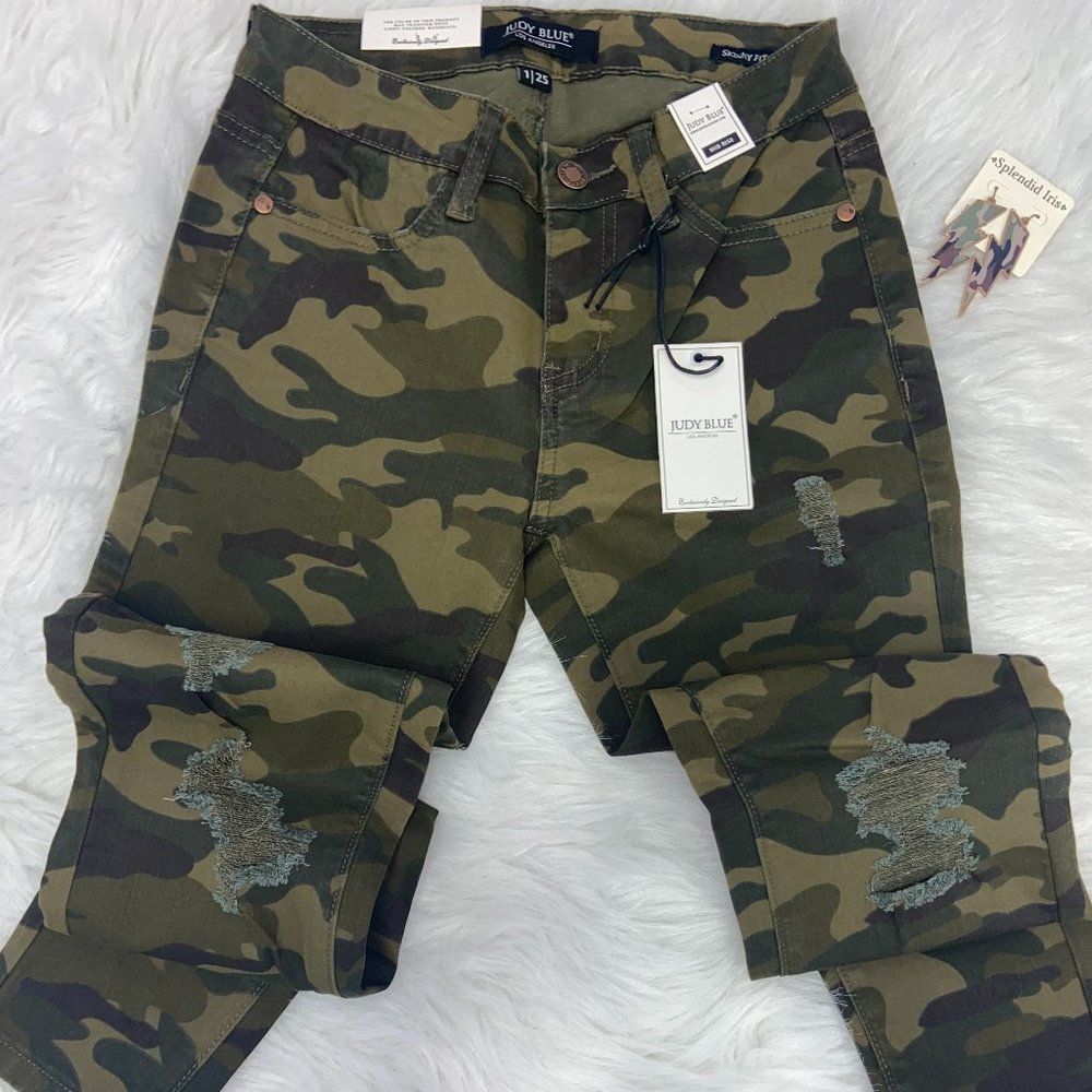 NEW Judy Blue Women’s Camouflage Distressed Jeans - Olive Camo